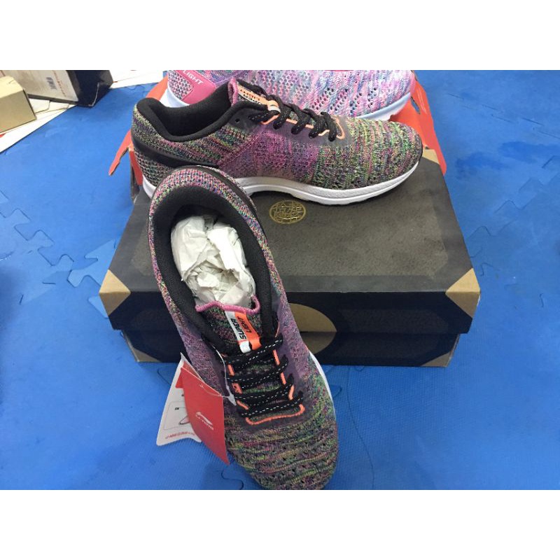 Giày Chạy Bộ Nữ Li-Ning ARBM028-8