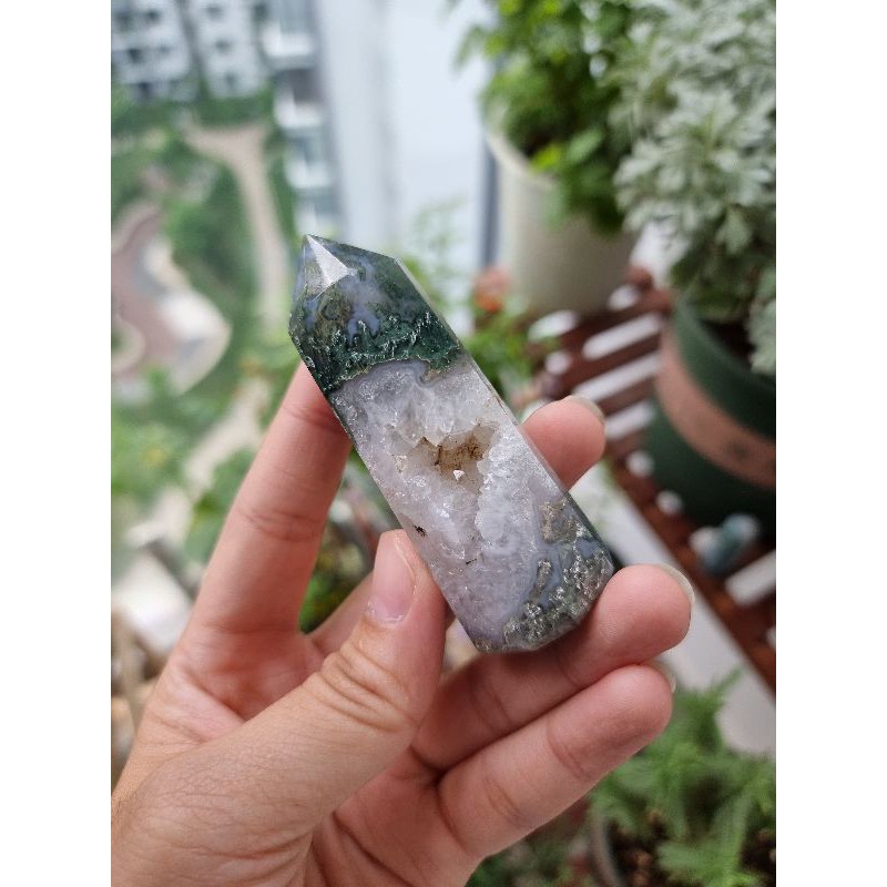 Trụ đá thanh tẩy Moss Agate (mã não rêu), trụ đá phong thủy dùng trong Tarot, Reiki, thiền định