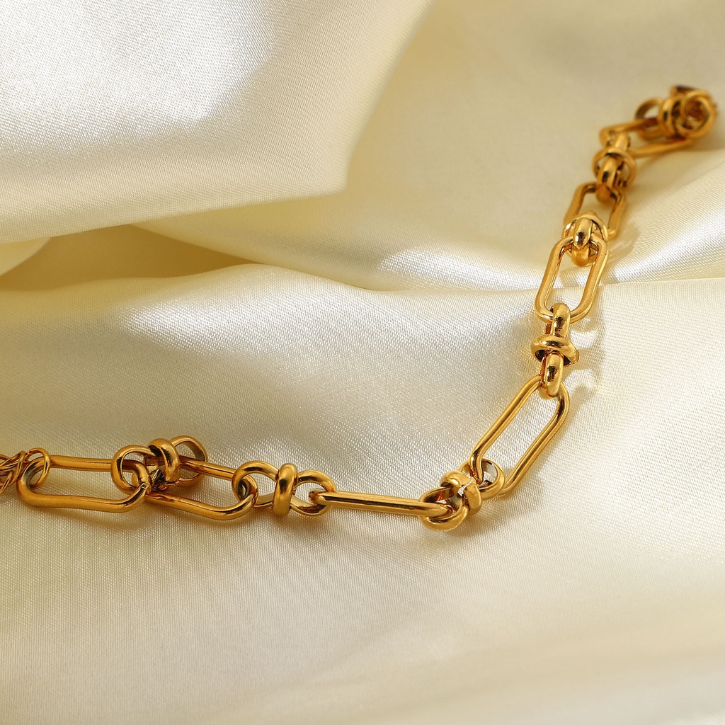 Vòng Tay Dây Xích Bản Rộng Mạ Vàng 18K Bằng Thép Không Gỉ Thiết Kế Mới Thời Trang Dành Cho Nữ