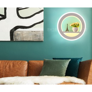 Đèn led treo tường kèm đồ trang trí nội thất