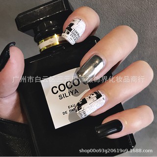Khay foil giấy báo trang trí móng