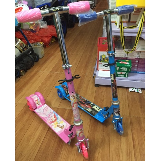 Xe Trượt Scooter Sắt Có Giảm Sóc Mẫu Nhân Vật Hoạt Hinh Ngộ Nghĩnh