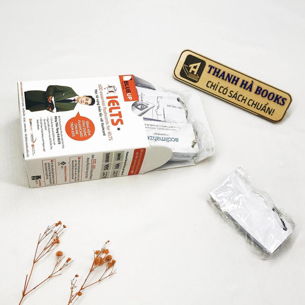 Sách - Blueup Ielts 1 - Học 600 Từ Vựng Thần Tốc Với Flashcard [AlphaBooks]