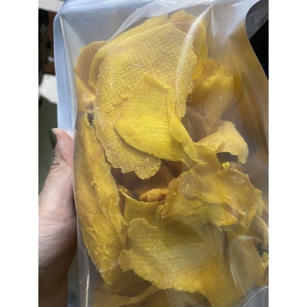 500gr xoài sấy dẻo ngọt dịu 98% không sơ và dẻo ngon - (Tuỳ lúc miếng to/nhỏ khác nhau)