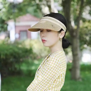 Mũ đi nắng hót hít