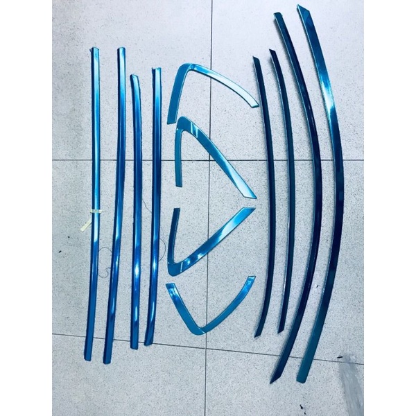 Nẹp Viền Cong, Chân Kính Inox Cho Xe Mazda 2 2016 đến 2021