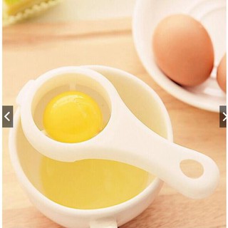 Dụng cụ tách lòng đỏ trứng gà bằng nhựa - Thìa tách lòng đỏ trứng MA0530