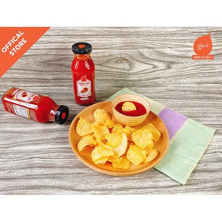 Tương gấc Gavi, vị cay đặc trưng, dùng kèm với hải sản thịt nướng, thay thế tương ớt thông thường