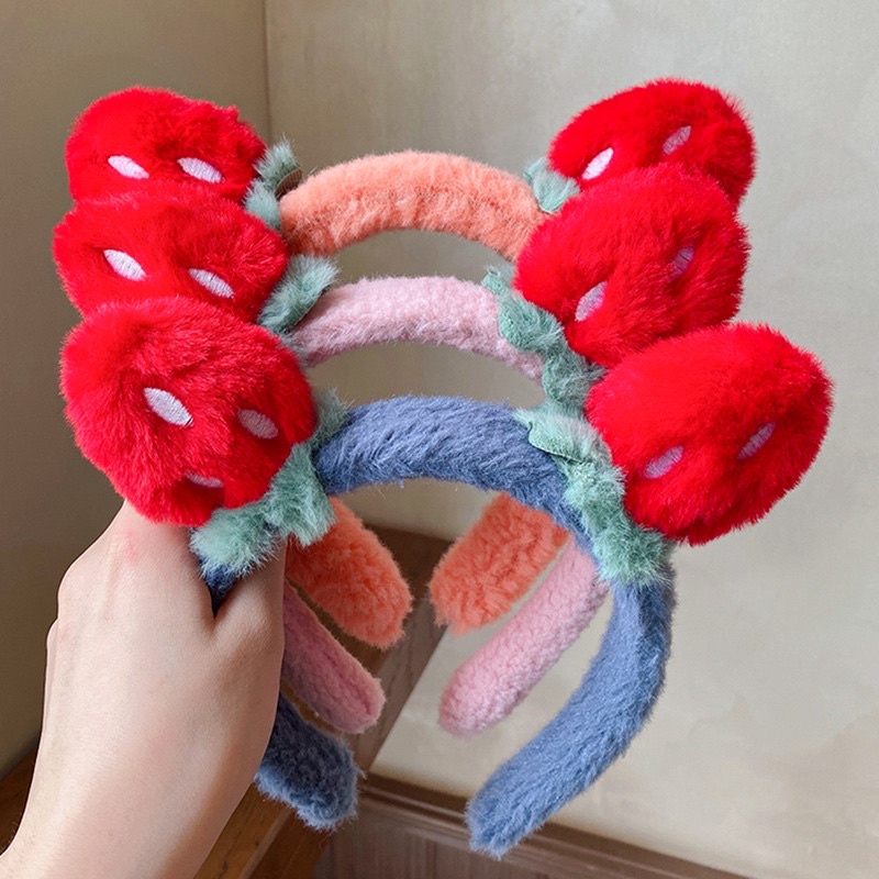 Bờm Cài Tóc Lông Cừu Hình 2 Trái Dâu Tây Lộn Ngược Xinh Xắn Ngộ Nghĩnh Băng Đô Rửa Mặt Cute Cho Nữ Phong Cách Hàn Quốc
