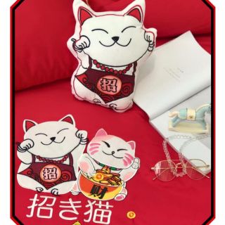 Mèo thần tài bằng bông.(Maneki neko)