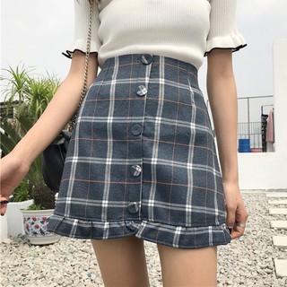 Chân váy kẻ caro đuôi cá