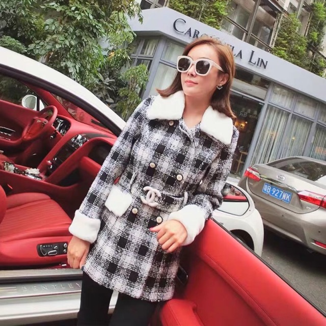 Áo khoác dạ cổ lông