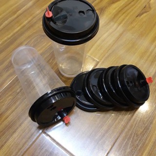 100 cốc nhựa loại dầy , nắp trái tim