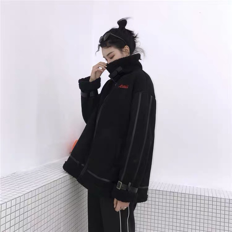 Áo khoác da lộn Minion Clothing form rộng, cổ bông, phong cách Streetwear Ulzzang A2842 | BigBuy360 - bigbuy360.vn