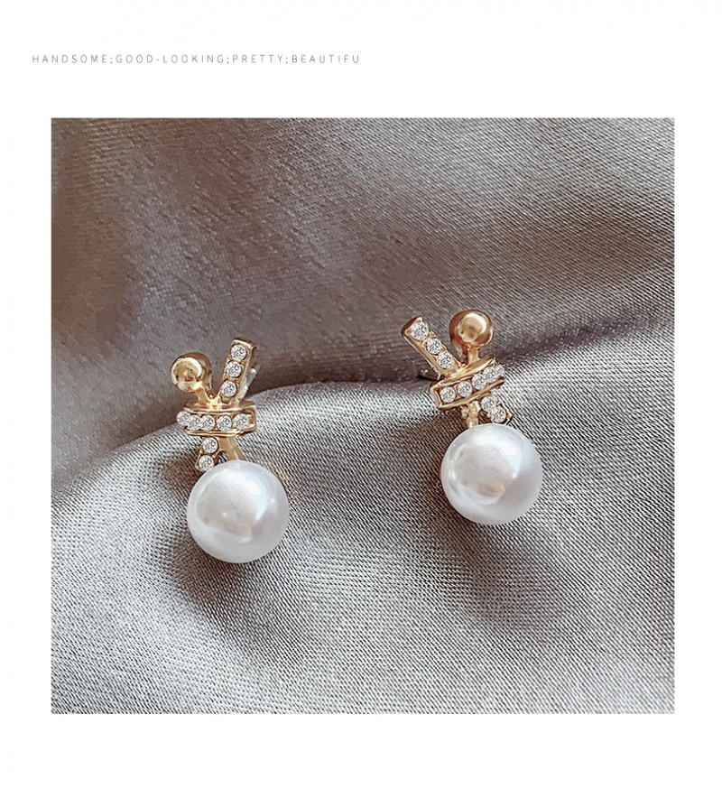 Khuyên tai mạ bạc đính hạt ngọc trai giả phong cách thời trang sang trọng 2023 cho nữ