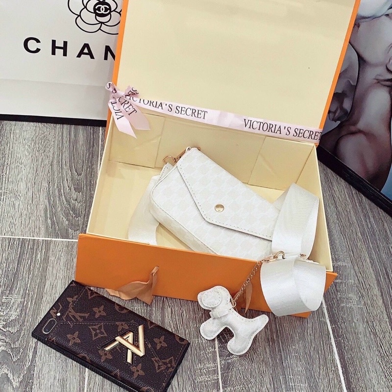 Túi đeo chéo mcm về hàng new 3 màu siêu xinh