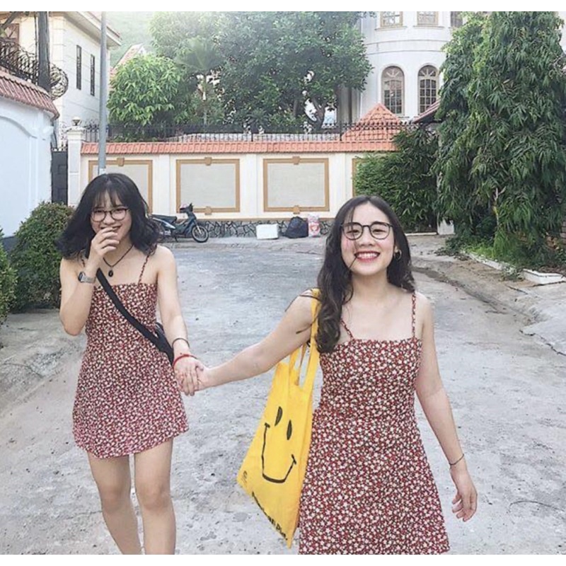 Đầm Somalyng, đầm hai dây, đầm đi biển