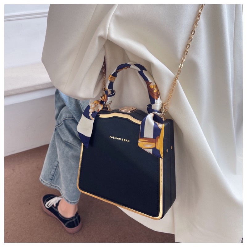 Túi đeo chéo phong cách petro dáng vuông kèm khăn 1118