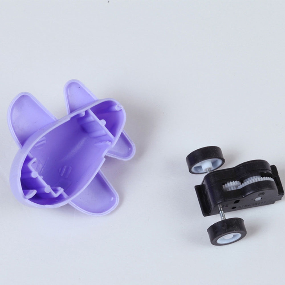 Set 2 máy bay đồ chơi mini bằng nhựa màu kẹo dễ thương cho bé