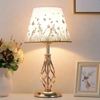 Đèn bàn để phòng ngủ tpdb95