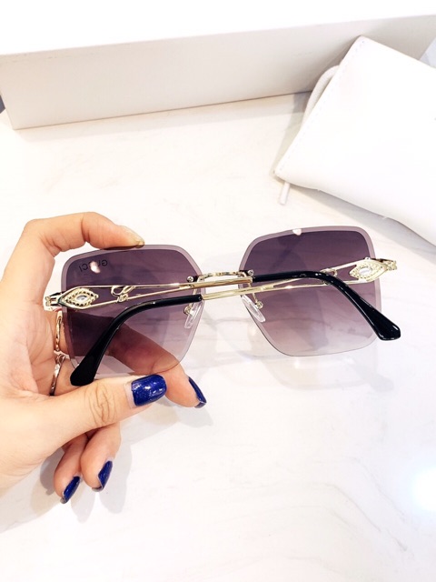 Kính ốc nữ vuông eye