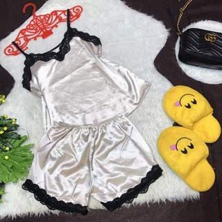 Set bộ mặc nhà phi lụa.