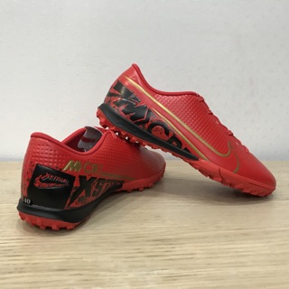 Giày bóng đá cr7 đỏ đen