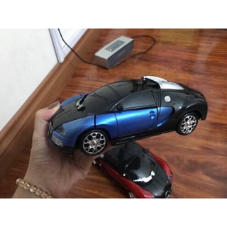 Ô tô Transformer biến hình siêu nhân