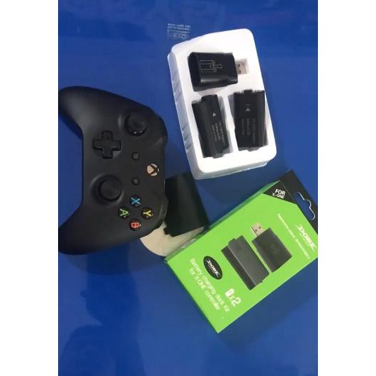 [Mã SKAMCLU9 giảm 10% đơn 100K] Bộ 02 Pin Và Đế Sạc Tay Cầm Xbox One / Series X/S / Xbox One S / Xbox One X