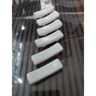 Set 6 cái gác đũa bằng sứ trắng