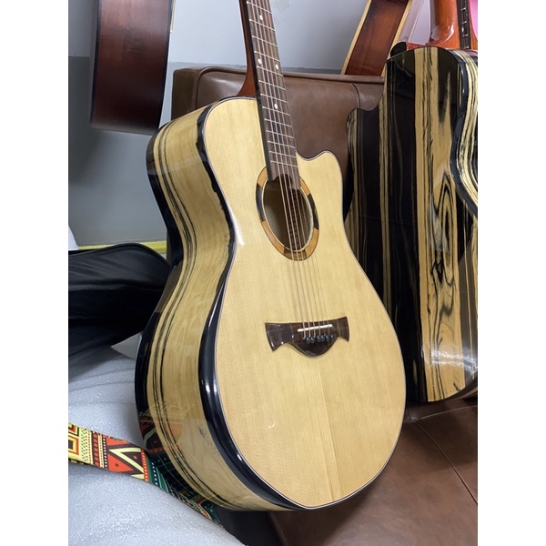 Đàn Guitar Acoustic Mã ST-X4 Có Vát Bavel Top Thông Nguyên Tấm Back Side Landspace Chính Hãng ST.Real Guitar Sài Thành