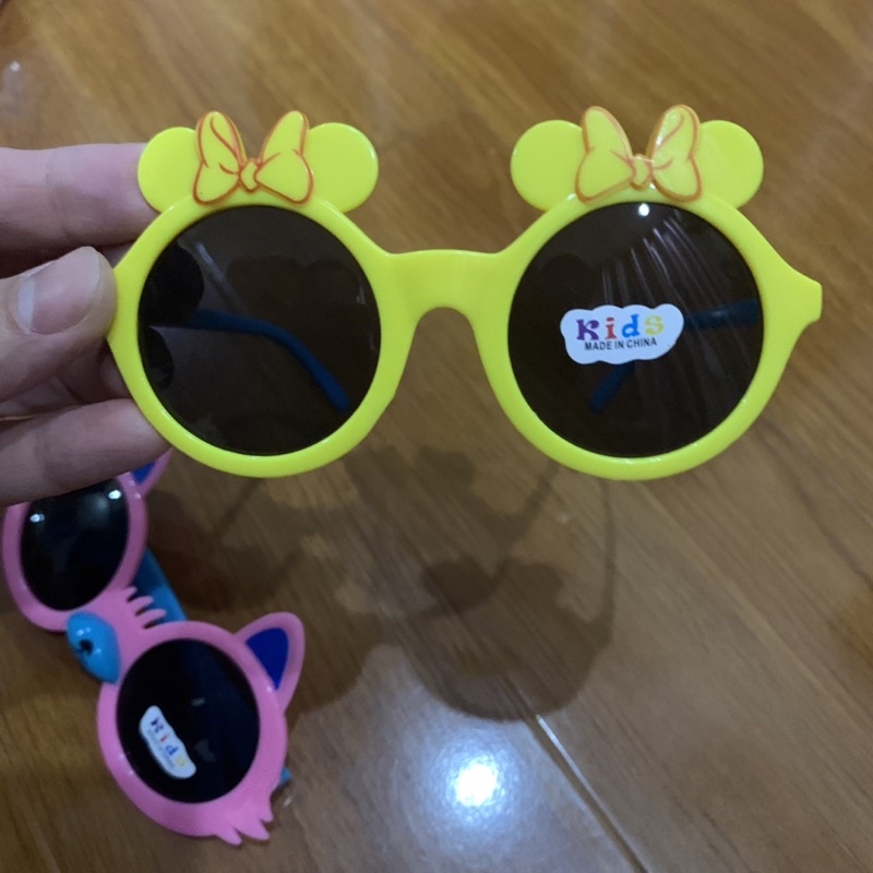 Kính trẻ em cho bé dưới 6 tuổi