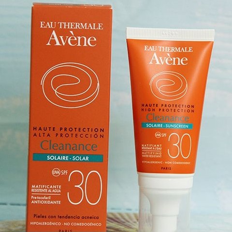 Kem Chống Nắng Avene Cho Da Nhờn Mụn - Avene Protection Cleanance Sunscreen SPF30+ 50ml