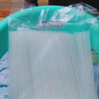 Bịch 100 ống hút trong suốt ( hút nước mía)
