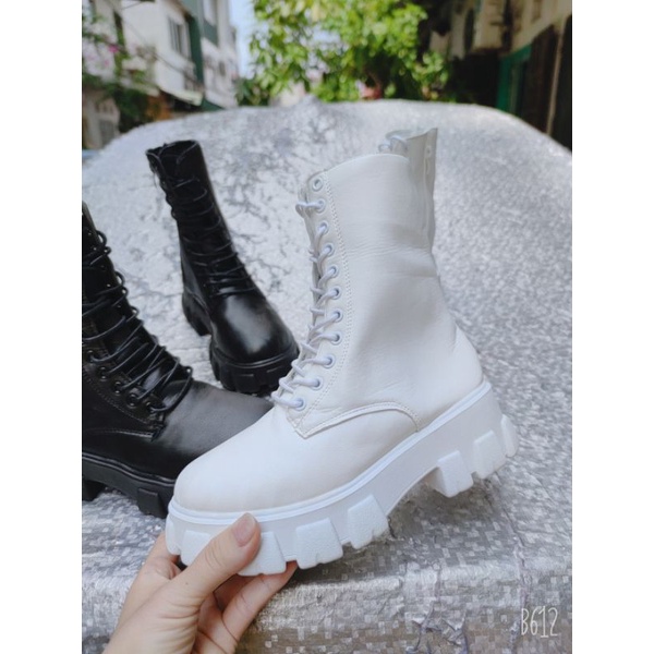 Giày Bốt ulzzang, bốt chiến binh cao cổ hot nhất năm - sẵn hàng 2 màu đen trắng | BigBuy360 - bigbuy360.vn