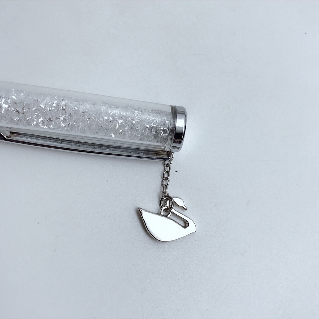 Bút bi đính đá Swarovski thích hợp làm quà tặng cho học sinh