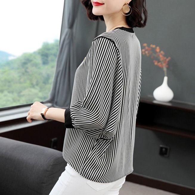 Áo Thun Tay Dài Dáng Rộng Kẻ Sọc Đen Trắng Trẻ Trung Hợp Thời Trang Cho Nữ Trung Niên