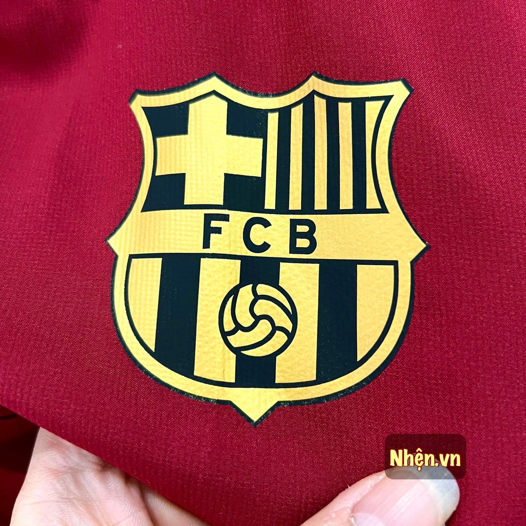Áo khoác gió 2 lớp thể thao Barcelona chống nắng màu đỏ đô