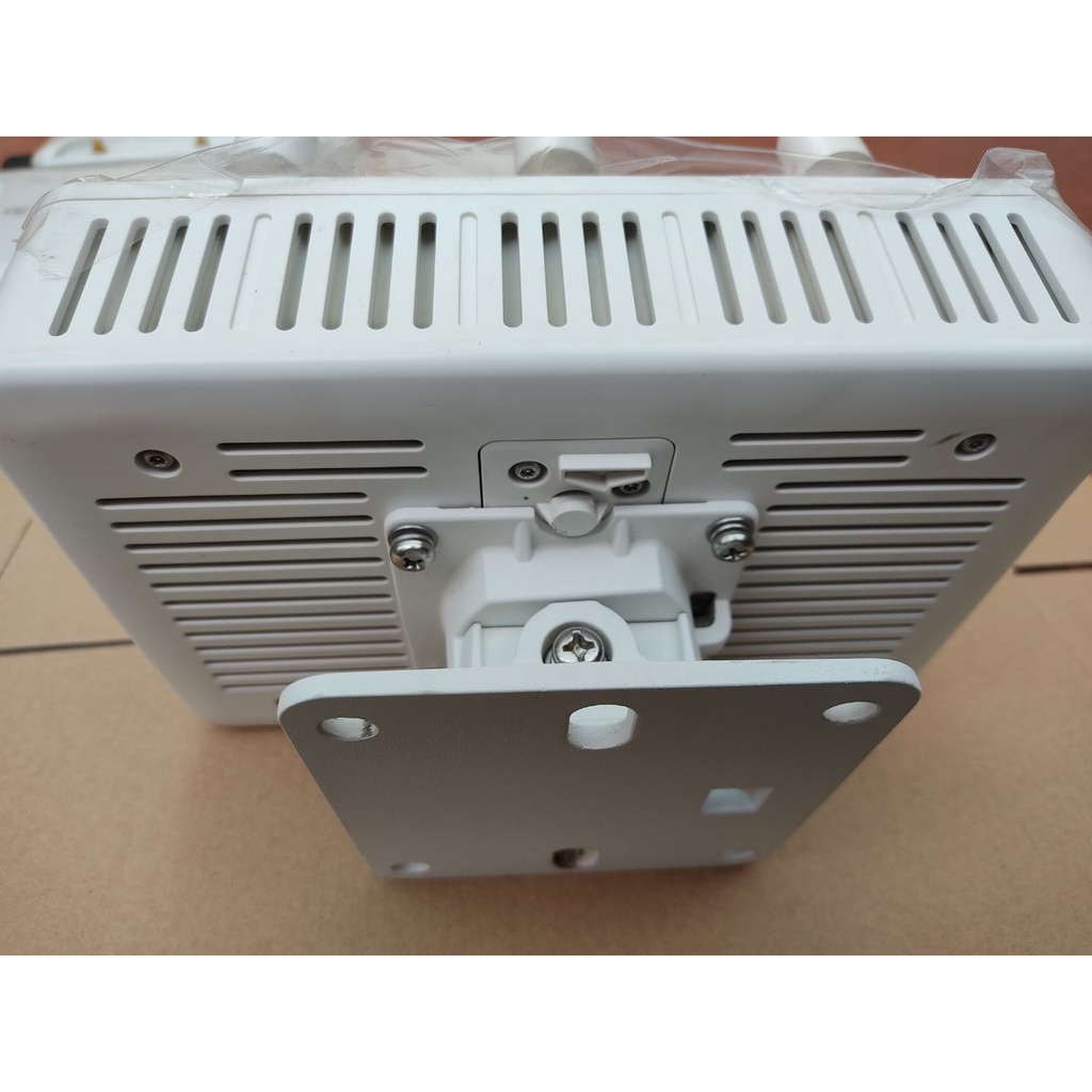 ✅✅Bộ Phát Wifi Ngoài Trời Aruba IAP 228 - 6 Antena Phù Hợp Khách Sạn - Resort - Kho Lạnh