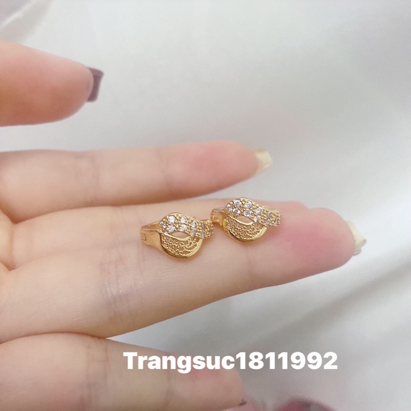 bông tai nữ mạ vàng hình lá xinh xăn màu 18 bền màu ôm sát tai