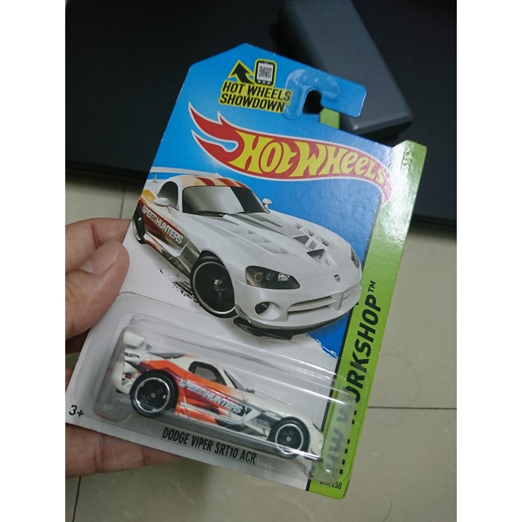 Xe Hotwheels Dodge Viper SRT10 ACR (Màu Trắng)