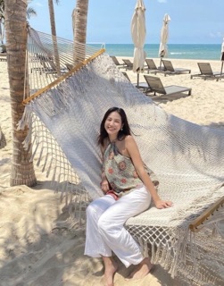Áo yếm thổ cẩm