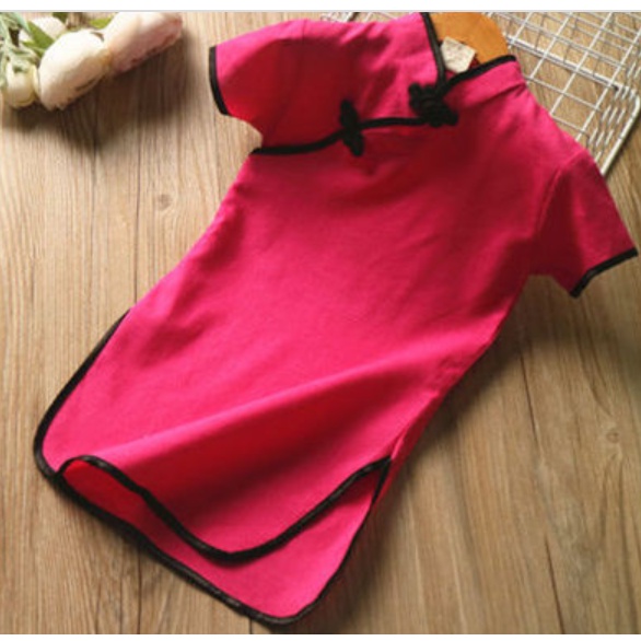 Sườn xám in họa tiết hoa xinh xắn cho bé gái-Sườn xám hoạ tiết hoa phong cách truyền thống cho bé