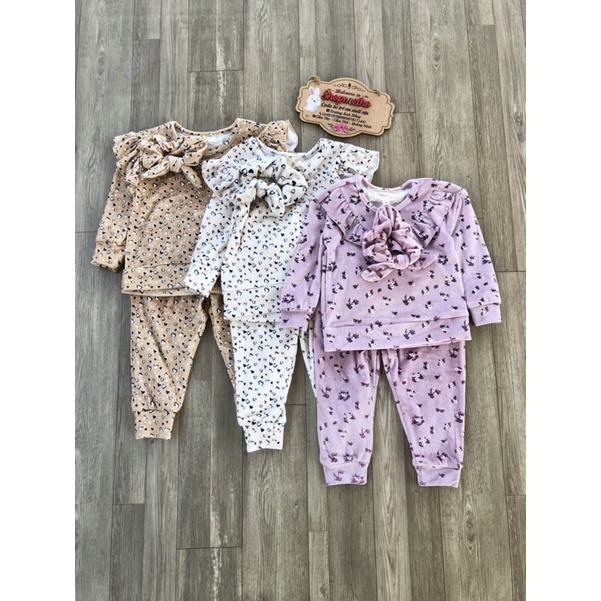 Bộ nỉ nhung BTWEEN bé gái xuất dư mềm mại màu hồng vàng