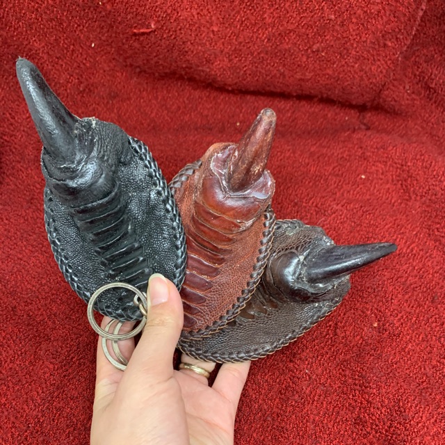 Móc khoá da móng đà điểu