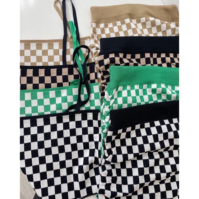 Set áo caro dây cổ chéo kèm chân váy S350 SUSTORE