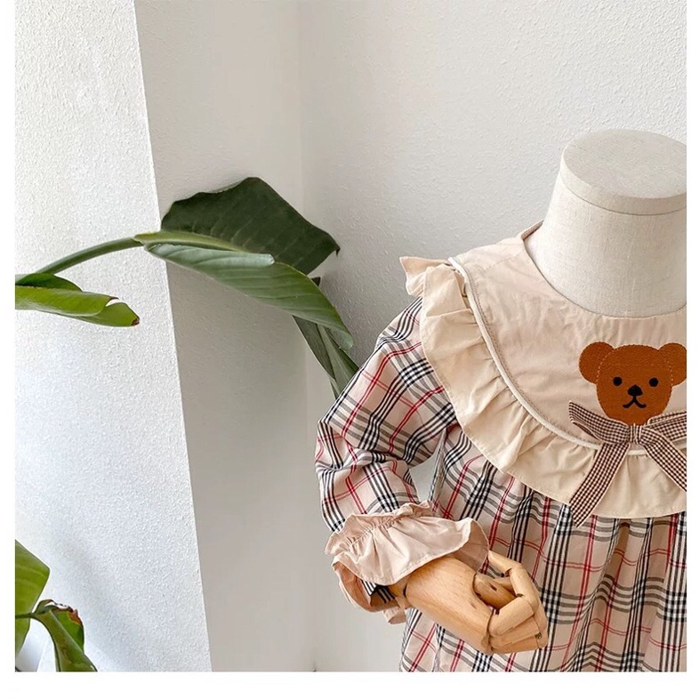 Đầm hoạ tiết burberry thêu gấu xinh xắn cho bé gái size 80-120