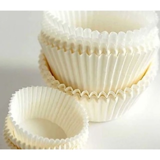 Cúp giấy nến trắng lót bánh nướng_13g_1 cây