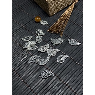 5 Charm chiếc lá