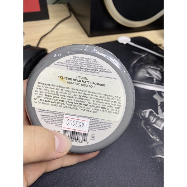 Sáp vuốt tóc tạo kiểu giữ nếp Extreme Hold Matte Pomade